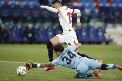 巴塞罗那西甲连胜：莱万神勇，法蒂精准助攻，球队火力全开